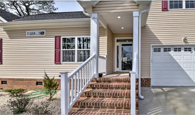 Building Photo - 29362 Stuarts Way