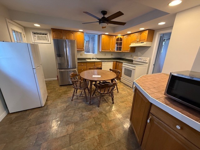 Building Photo - 60 Haines St