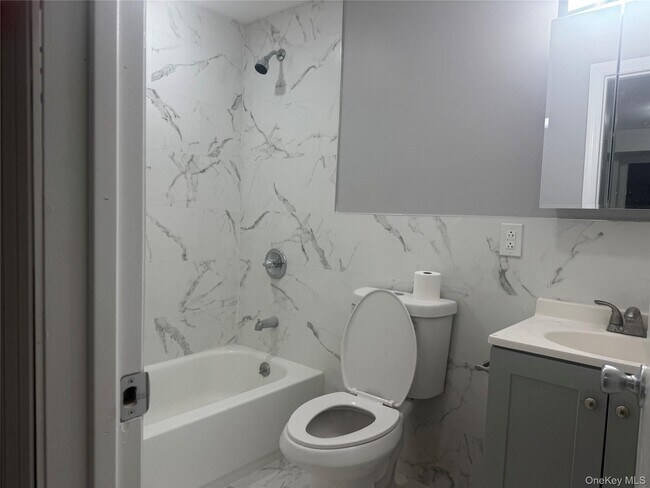 Building Photo - 134-15 160th St