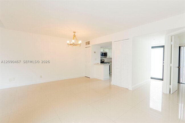 Building Photo - 6916 SW 110th Ave