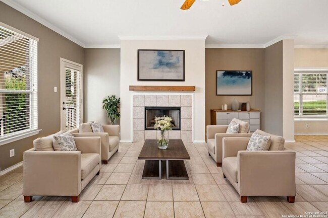 Building Photo - 207 Verde Ridge