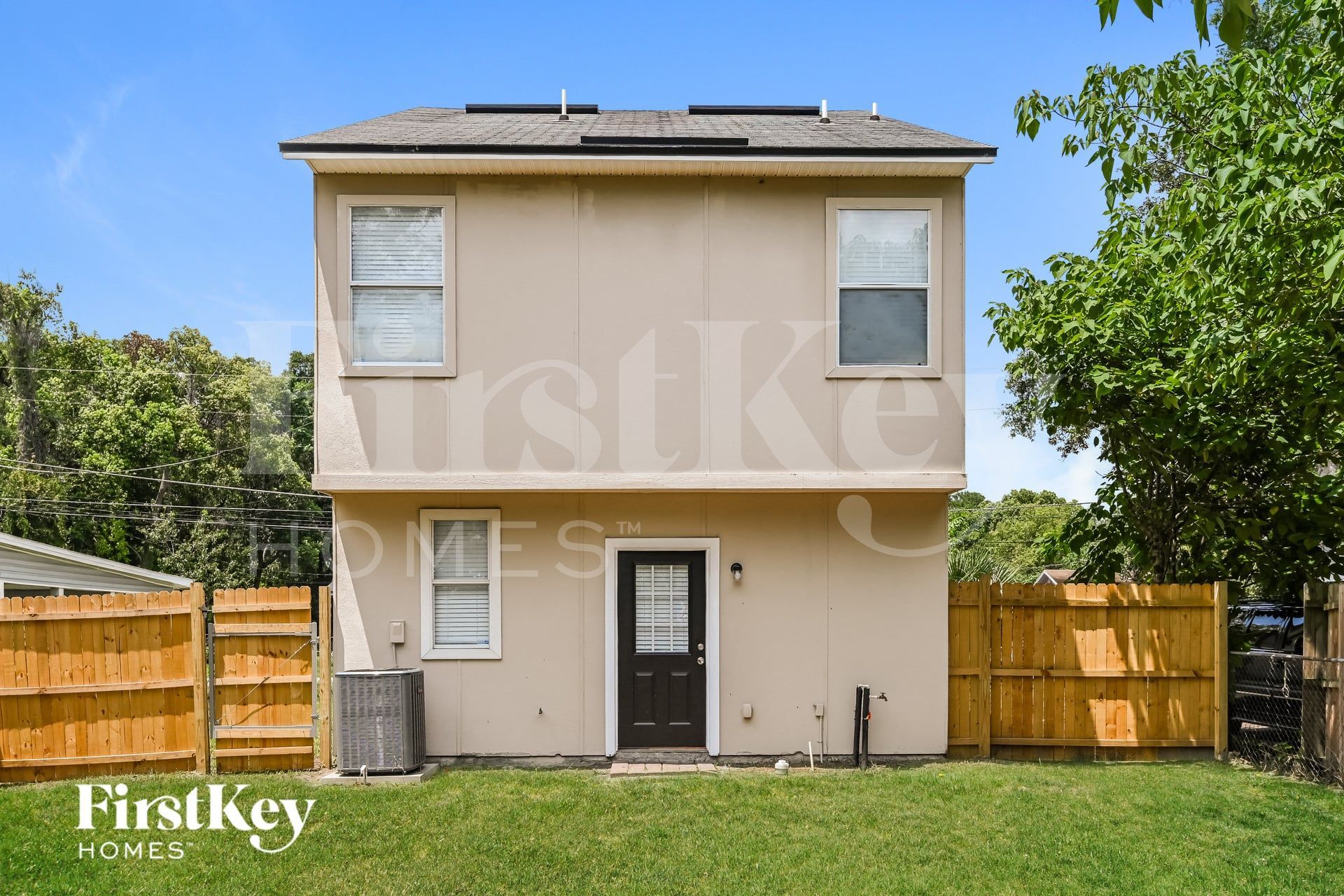 Building Photo - 8536 Dandy Ave