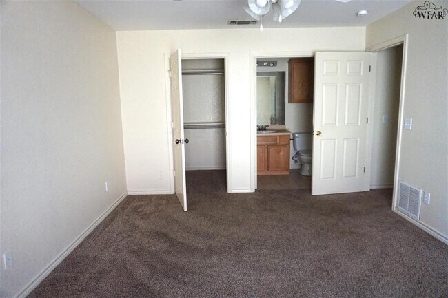 Building Photo - Red Bluff Terrace