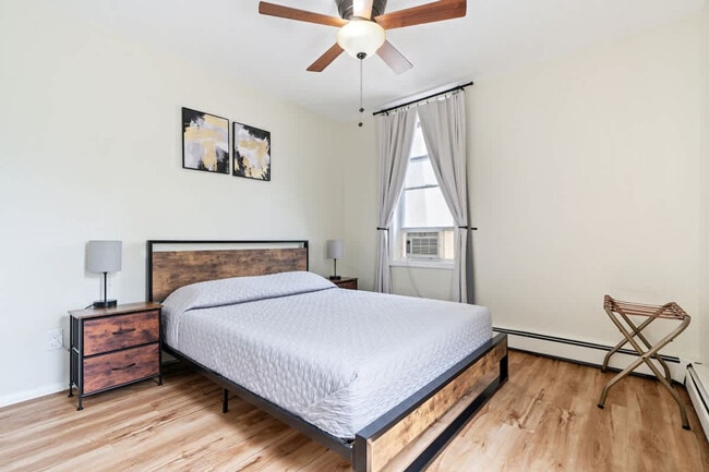 Building Photo - 1626 Union Turnpike