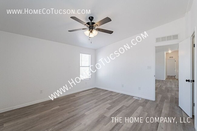 Building Photo - 2628 N Fontana Ave