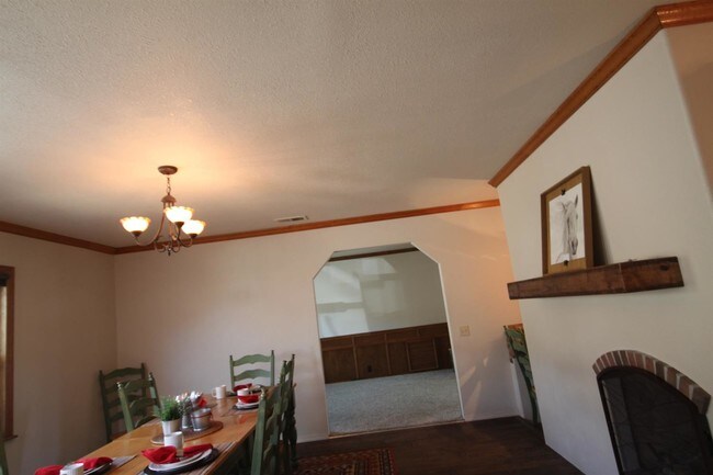 Building Photo - 26601 Big Pines Hwy