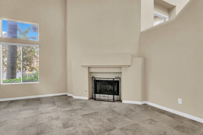 Building Photo - Beautiful 3 Bedroom/2.5 bath  detached hom...