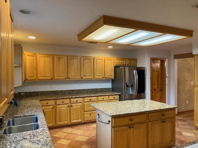 Building Photo - 16 Vista Encantada Dr
