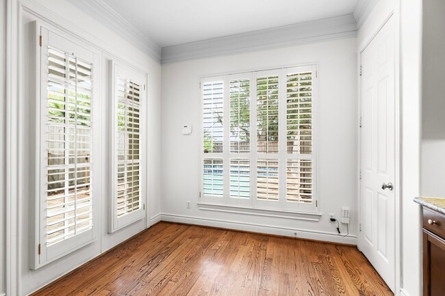 Building Photo - 4026 Gramercy St