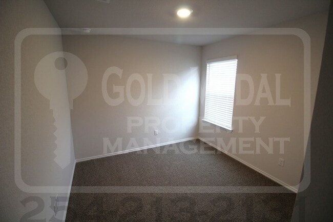 Building Photo - 1704 Cedrus Dr