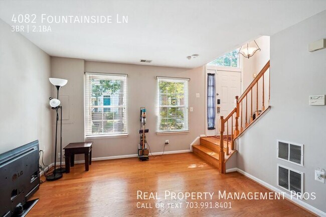 Building Photo - 4082 Fountainside Ln