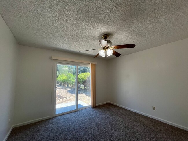 Building Photo - 8890 Arcade- 4 Bedroom 2 Bath home
