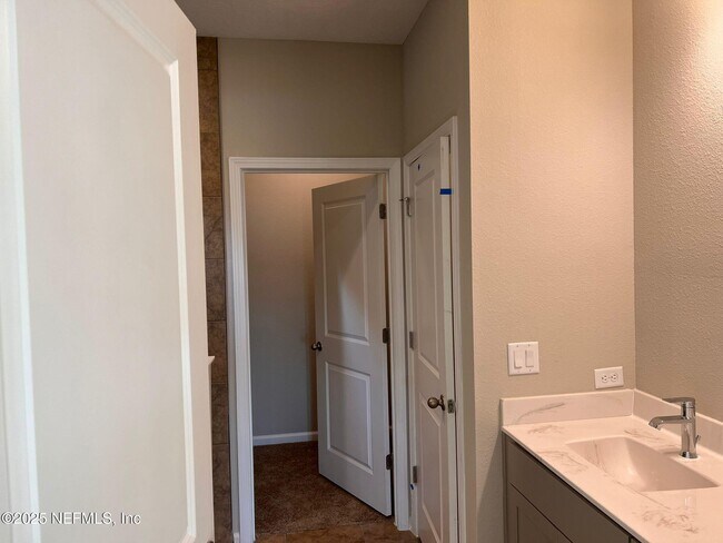 Building Photo - 66 Goodhope Ct