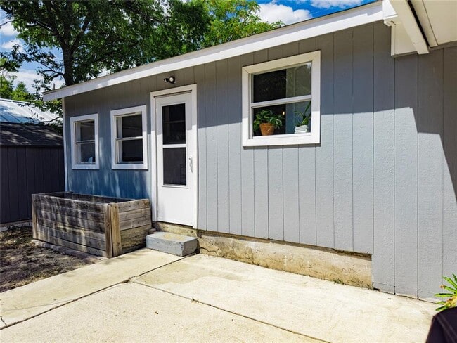 Building Photo - 1335 Belvin St