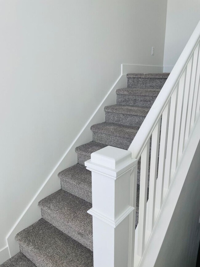 Building Photo - New Construction Townhome in Prime Riverton Location