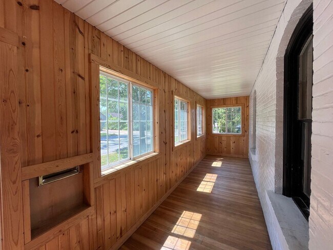 Building Photo - 4 Bed 2 Bath Single Family Home in Wausau