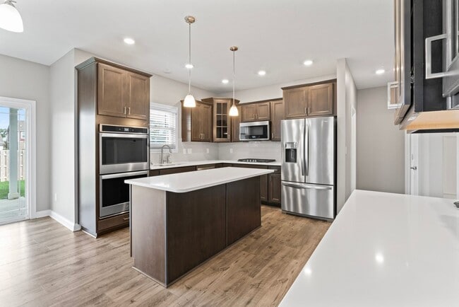 Building Photo - Fenced Yard, Zionsville Schools, Pet Friendly