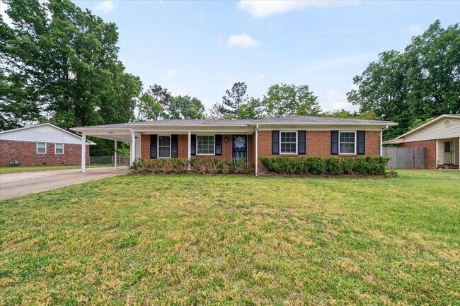 Building Photo - 7283 Juana Dr