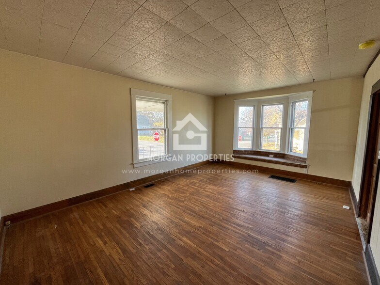 Building Photo - 902 Vine St