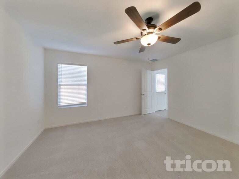 Building Photo - 1718 Serenity Moon Dr