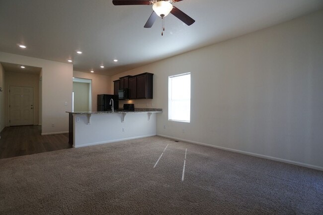Building Photo - 6214 Meadowbank Ln