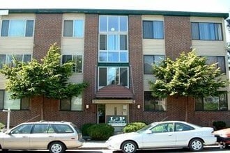 Building Photo - 1 bedroom in Seattle WA 98105