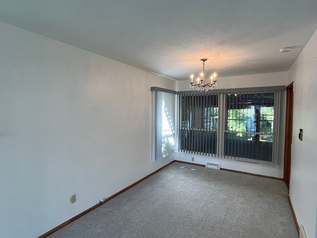 Building Photo - 4 Bed 2 Bath Single Family Home in Wausau