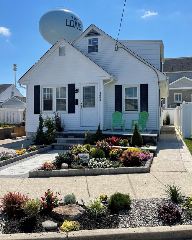 Primary Photo - 3002 Ventnor Ave