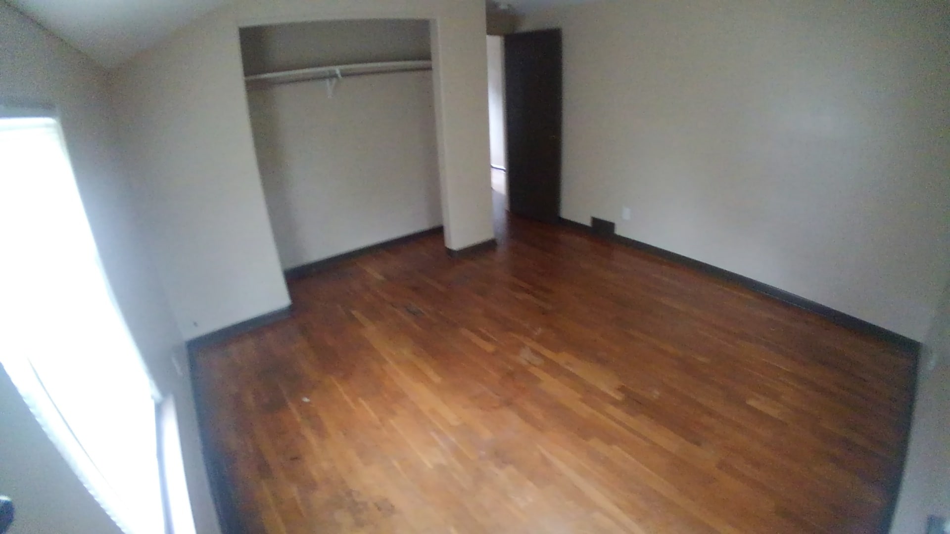 Bedroom in front of home - 2718 Roseland Ave