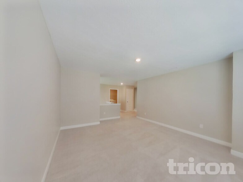 Building Photo - 4883 Morenci Ct