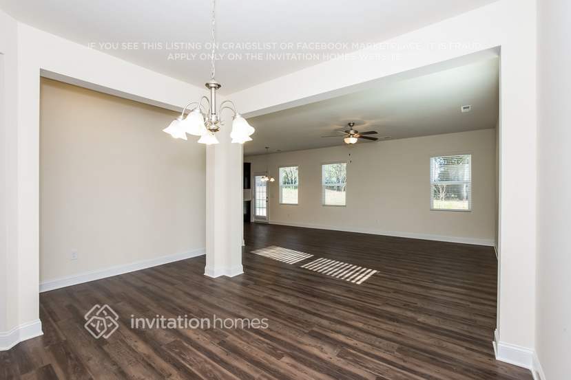 Building Photo - 9823 Maywine Cir
