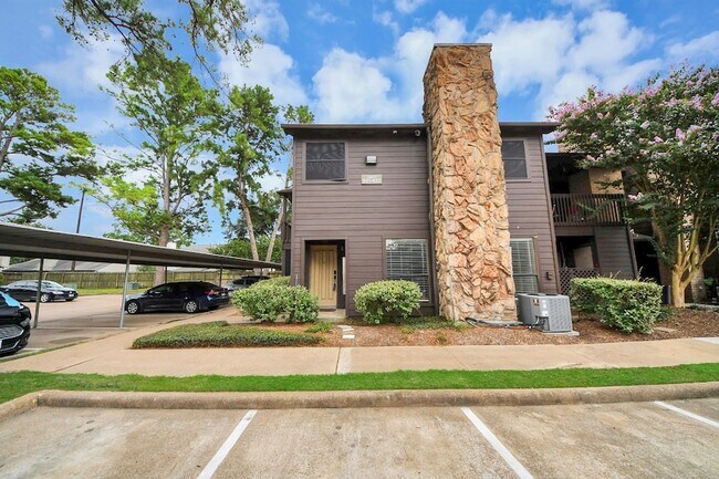 Building Photo - 12755 Mill Ridge Dr