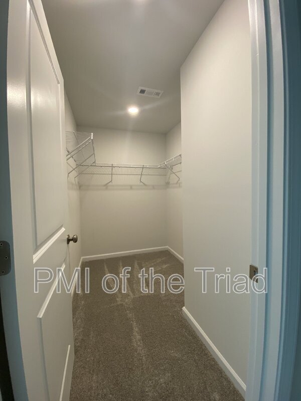 Building Photo - 4006 Beckton Trl