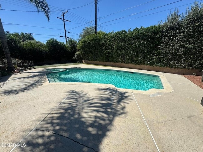 Building Photo - 22359 Lanark St