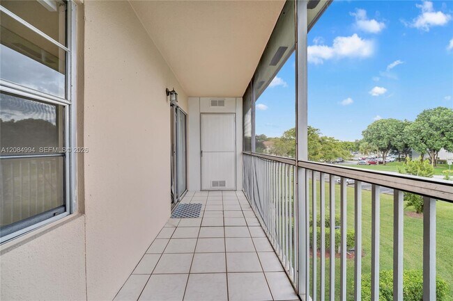 Building Photo - 150 SW 134th Way