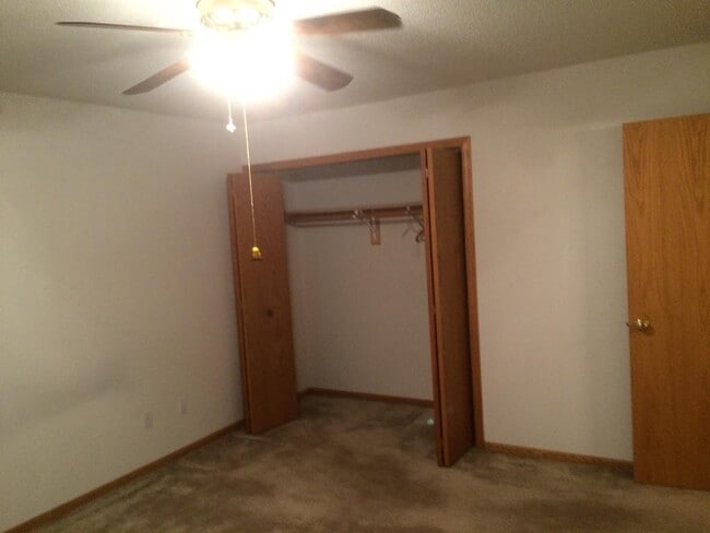 Building Photo - 8199 Sunrise Ln