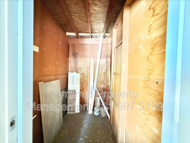 Building Photo - 251 S 700 E