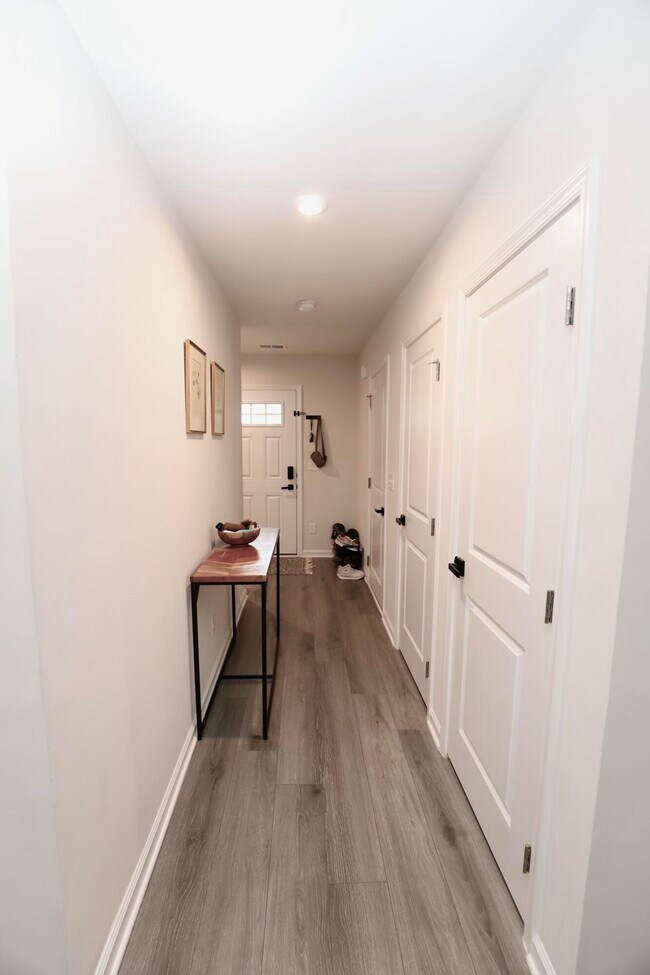 Building Photo - 1029 Bermuda Cedar Ln