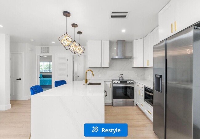 Building Photo - 303 De Carie St