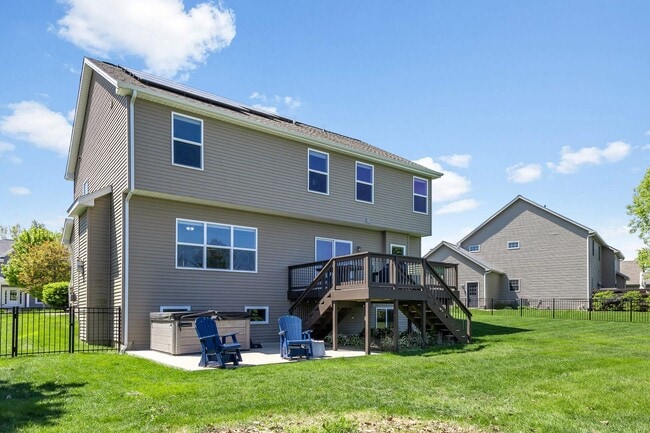 Building Photo - LUXURY 5 BEDROOM HOME AVAILABLE IN MAHOMET
