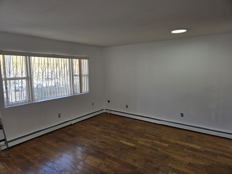 Building Photo - 12042 168th St
