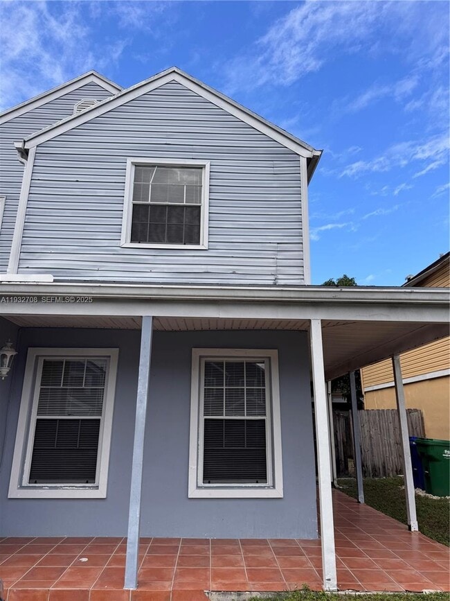 Building Photo - 3410 Java Plum Ave