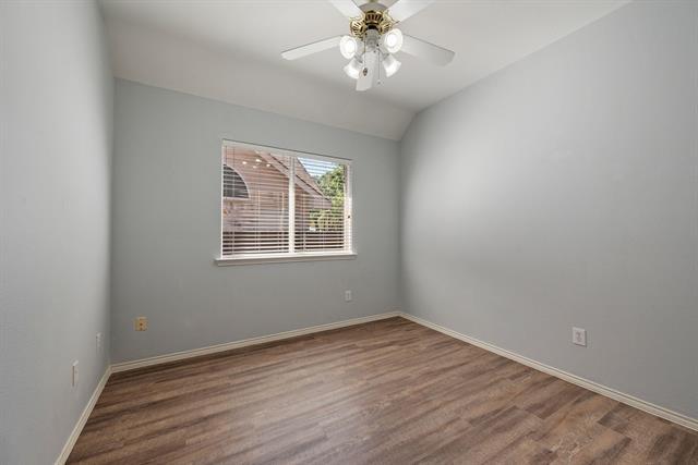 Building Photo - 3605 Villanova Dr