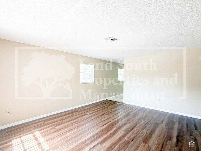 Building Photo - 1703 King Ave