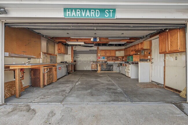 Building Photo - 7071 Ruth Way