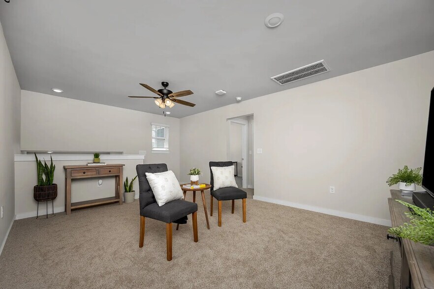 Building Photo - 4204 Aragorn Way
