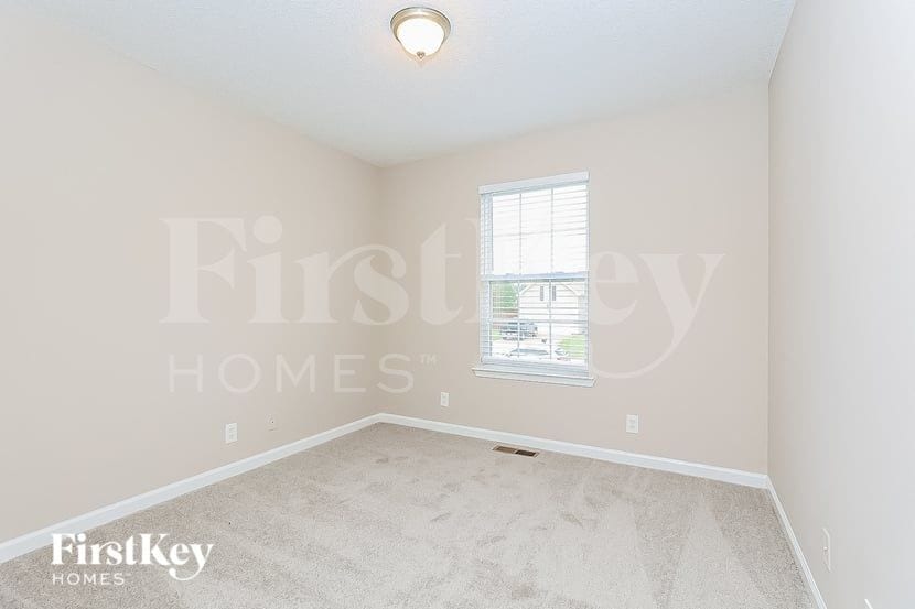 Building Photo - 3831 Man O War Blvd