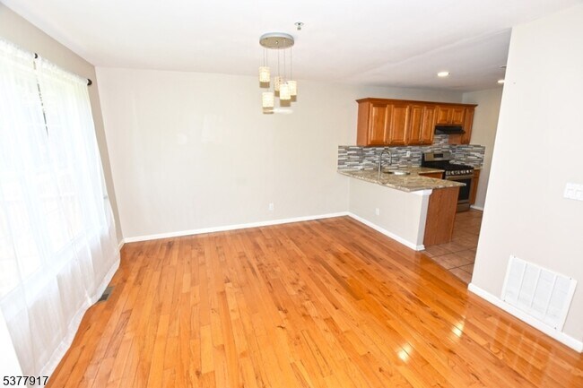 Building Photo - 101 Boulder Ridge