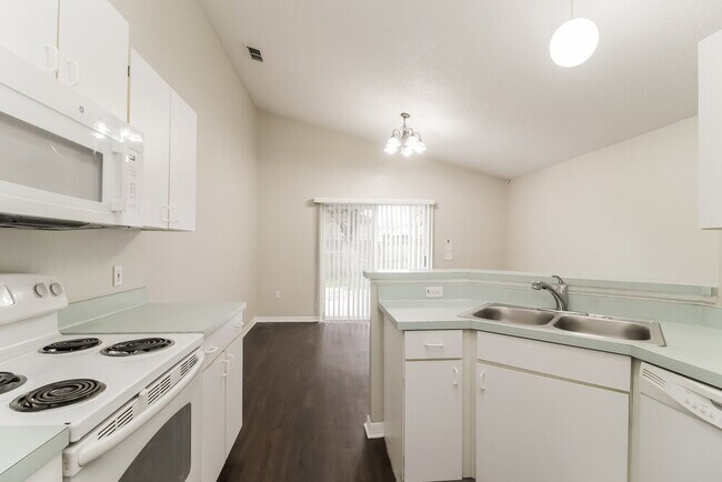 Building Photo - 12738 Parkbury Dr