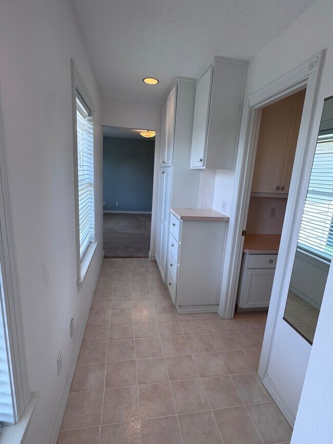 Building Photo - Gorgeous Home on 23 Acres Includes 22x32 S...